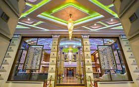 Hotel Arjunaa